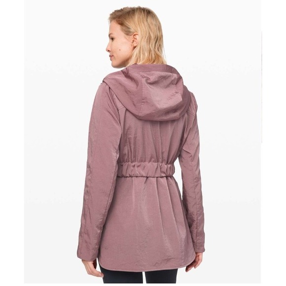Lululemon Rain Jacket Womens 6 Misty Mocha Belted Water Repellent Athletic - Picture 12 of 14